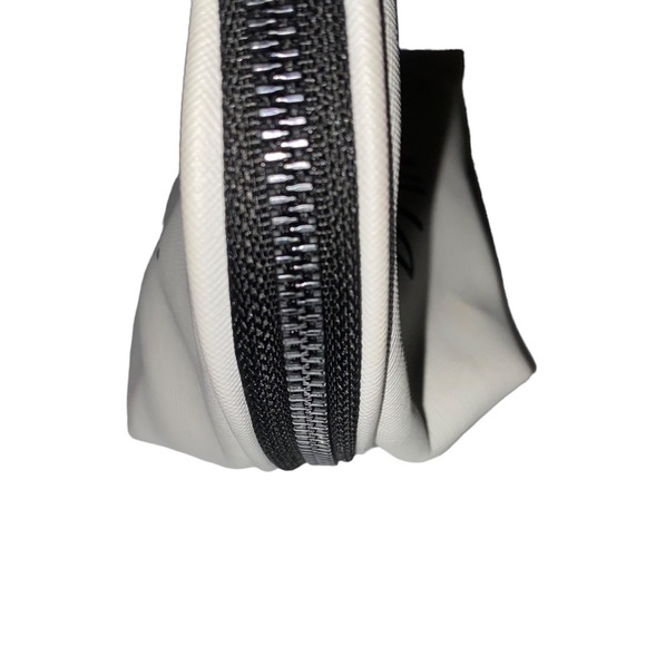 Rae Dunn Bridge Tribe Logo Makeup Cosmetic Bag - Picture 3 of 6